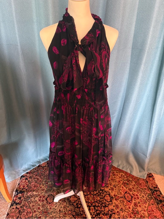 Diane Von Furstenberg Dresses & Skirts - Diane von Furstenberg Silk Black and Magenta Midi Dress